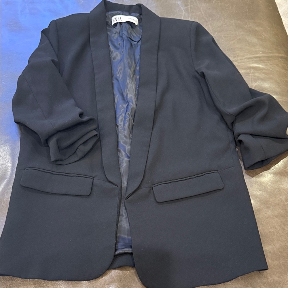 Zara Black 3/4 Sleeve Blazer